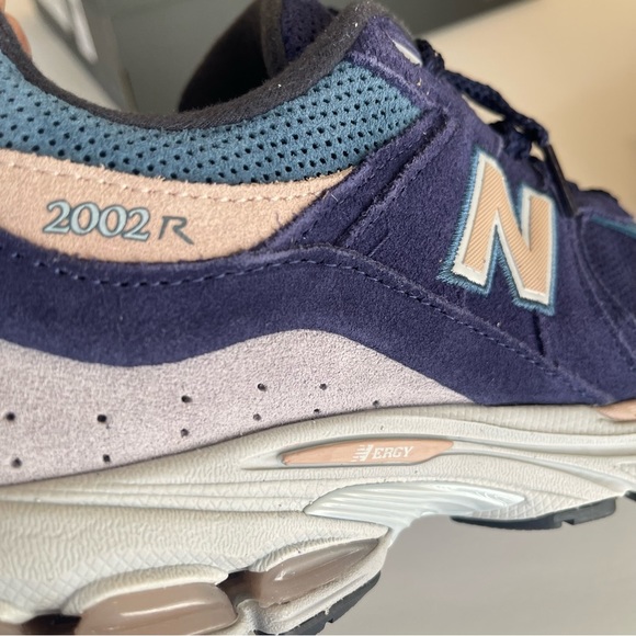 New Balance Sneakers 2002R Running Size 10 Indigo Suede New In Box M2002RWC - Picture 5 of 8